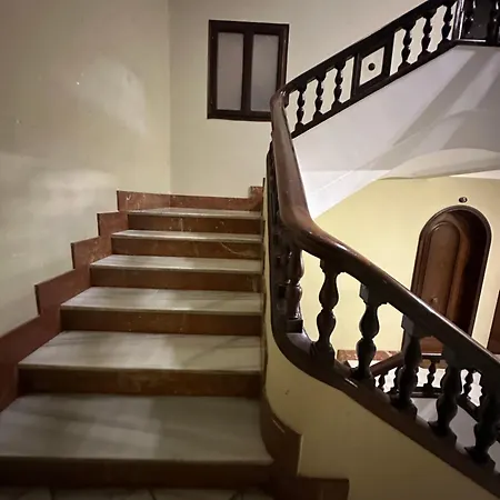 Mirador 1 Del Mercado - Con Bano Privado En El Centro De La Ciudad Vella Habitación en casa particular *