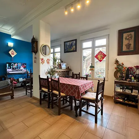 Mirador 1 Del Mercado - Con Bano Privado En El Centro De La Ciudad Vella Habitación en casa particular *