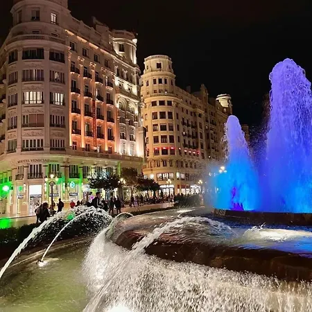 Habitación en casa particular Mirador 1 Del Mercado - Con Bano Privado En El Centro De La Ciudad Vella Valencia