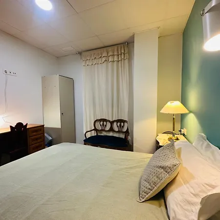 Habitación en casa particular Mirador 1 Del Mercado - Con Bano Privado En El Centro De La Ciudad Vella *