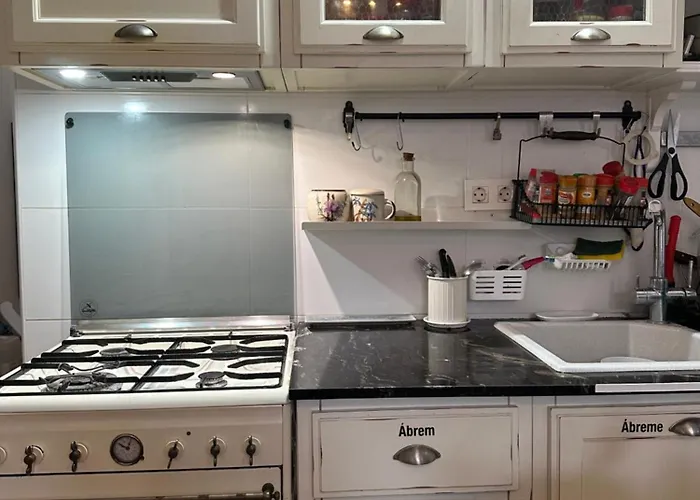 Mirador 1 Del Mercado - Con Bano Privado En El Centro De La Ciudad Vella 民宿