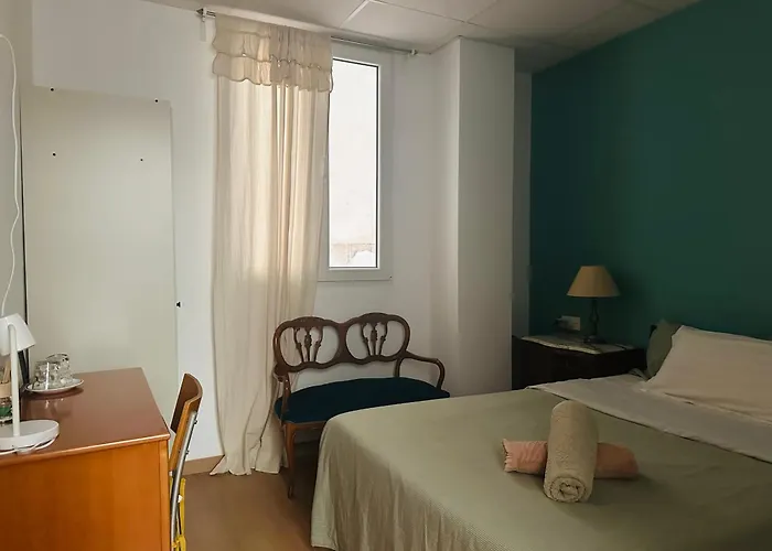 Mirador 1 Del Mercado - Con Bano Privado En El Centro De La Ciudad Vella 民宿