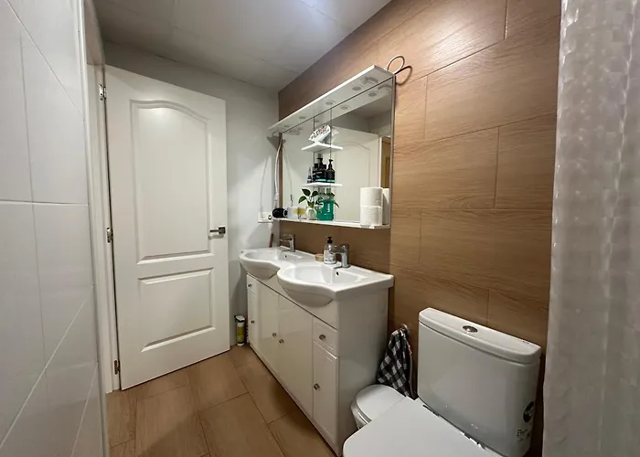 Mirador 1 Del Mercado - Con Bano Privado En El Centro De La Ciudad Vella 民宿 *